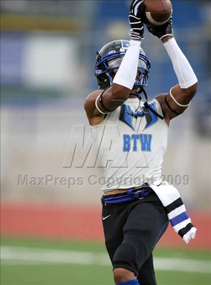 Thumbnail 1 in Dallas Jesuit @ Hebron photogallery.