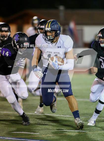 Thumbnail 3 in Pine Bush vs. Monroe-Woodbury (Section 9 Class AA Semifinal) photogallery.