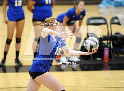 Thumbnail 3 in El Toro @ Aliso Niguel photogallery.
