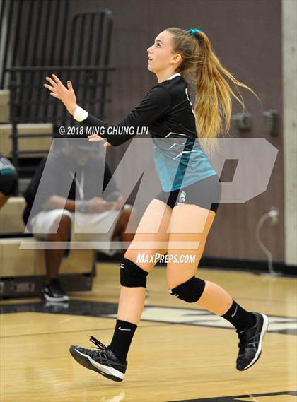 Thumbnail 1 in El Toro @ Aliso Niguel photogallery.