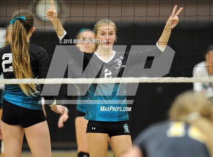 Thumbnail 2 in El Toro @ Aliso Niguel photogallery.