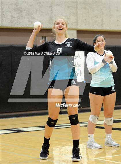 Thumbnail 2 in El Toro @ Aliso Niguel photogallery.