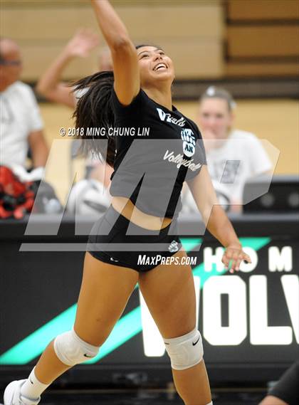 Thumbnail 1 in El Toro @ Aliso Niguel photogallery.