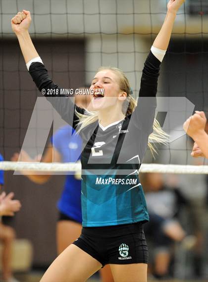 Thumbnail 1 in El Toro @ Aliso Niguel photogallery.