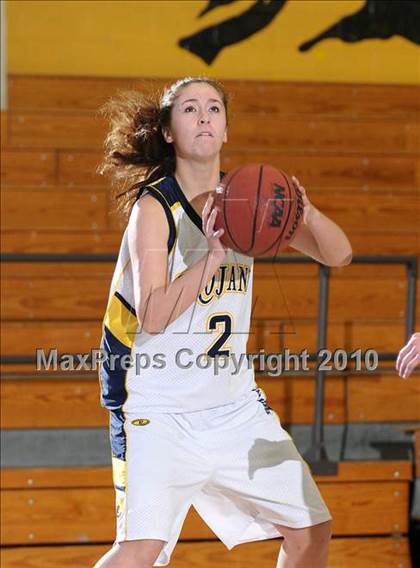 Thumbnail 3 in Rocklin vs. Oak Ridge (Trojan Toss-Up) photogallery.