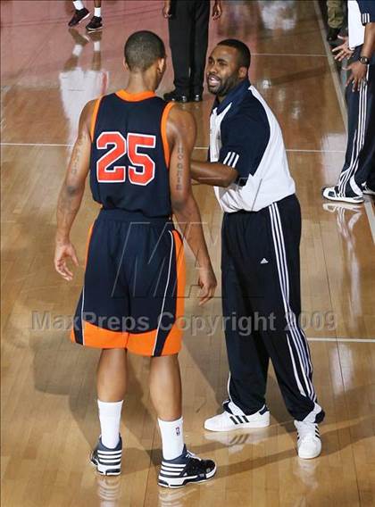Thumbnail 1 in Jefferson vs Kennedy (PSAL AA Semifinal) photogallery.