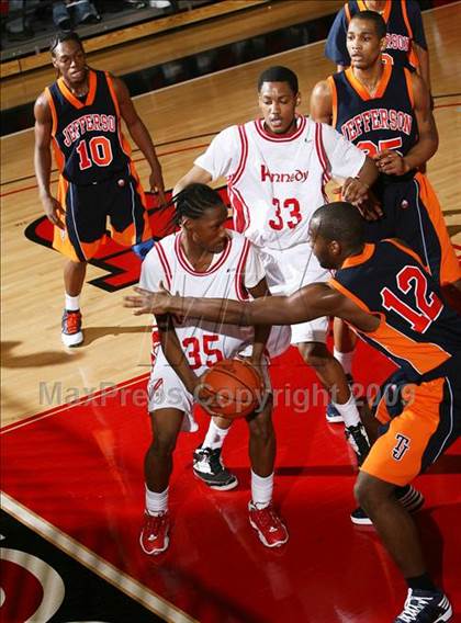 Thumbnail 2 in Jefferson vs Kennedy (PSAL AA Semifinal) photogallery.