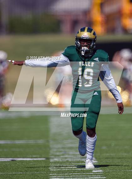 Thumbnail 1 in Cypress Springs vs Cypress Falls photogallery.