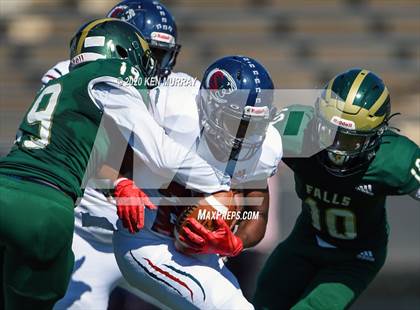 Thumbnail 3 in Cypress Springs vs Cypress Falls photogallery.