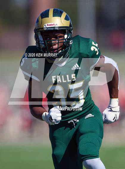 Thumbnail 3 in Cypress Springs vs Cypress Falls photogallery.