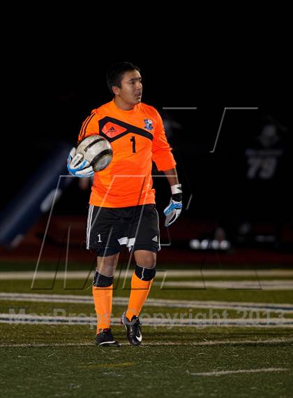 Thumbnail 1 in Valor Christian vs. Vista PEAK Prep (CHSAA 4A 1st Round) photogallery.