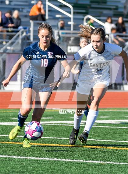 Thumbnail 2 in Pinnacle vs. Casteel (Coyote Classic Tournament) photogallery.