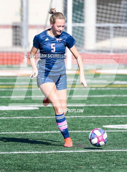 Thumbnail 3 in Pinnacle vs. Casteel (Coyote Classic Tournament) photogallery.