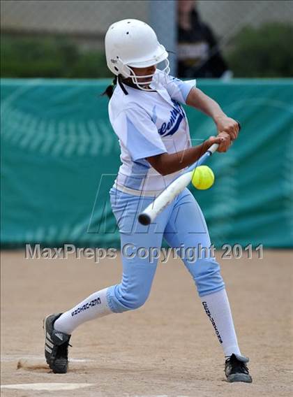 Thumbnail 1 in Ramona vs University City (CIF SDS D3 Final) photogallery.
