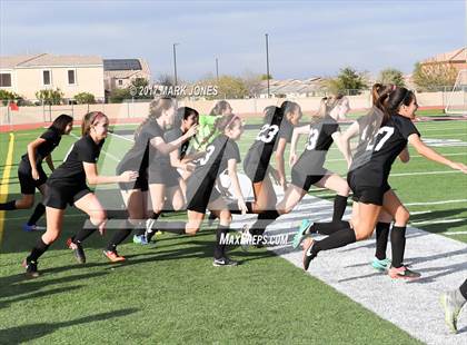 Thumbnail 2 in Salpointe Catholic vs. Thunderbird (AIA 4A Final Awards Photos) photogallery.