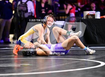 Thumbnail 1 in UIL Wrestling 6A Finals (100lb - 132lb) photogallery.