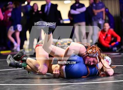Thumbnail 2 in UIL Wrestling 6A Finals (100lb - 132lb) photogallery.