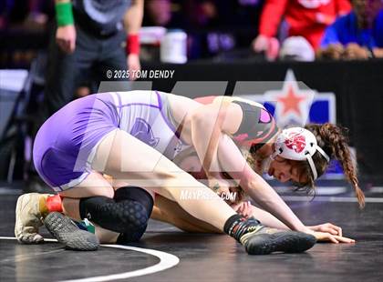Thumbnail 2 in UIL Wrestling 6A Finals (100lb - 132lb) photogallery.