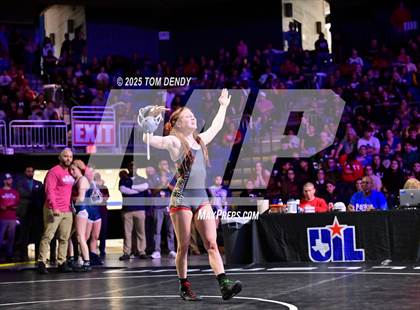 Thumbnail 3 in UIL Wrestling 6A Finals (100lb - 132lb) photogallery.