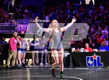 Thumbnail 2 in UIL Wrestling 6A Finals (100lb - 132lb) photogallery.