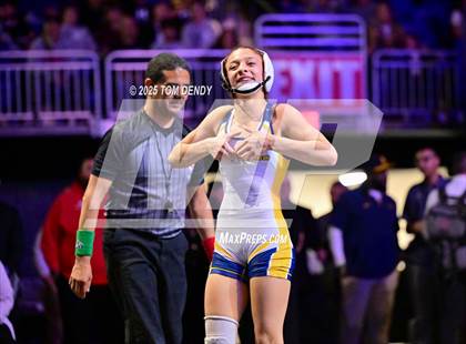 Thumbnail 3 in UIL Wrestling 6A Finals (100lb - 132lb) photogallery.