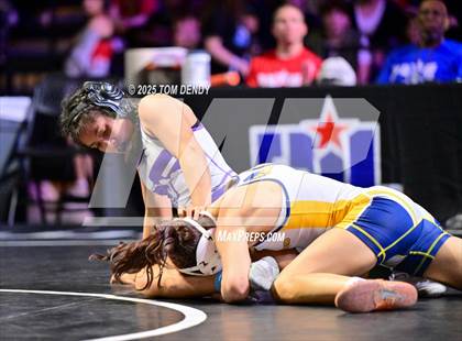 Thumbnail 1 in UIL Wrestling 6A Finals (100lb - 132lb) photogallery.