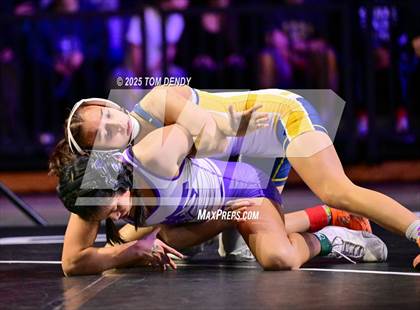 Thumbnail 3 in UIL Wrestling 6A Finals (100lb - 132lb) photogallery.