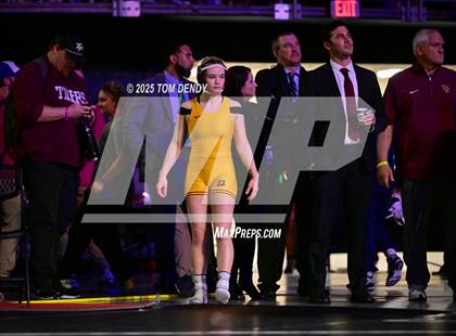 Thumbnail 3 in UIL Wrestling 6A Finals (100lb - 132lb) photogallery.