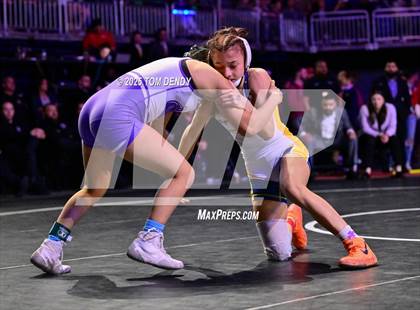 Thumbnail 1 in UIL Wrestling 6A Finals (100lb - 132lb) photogallery.