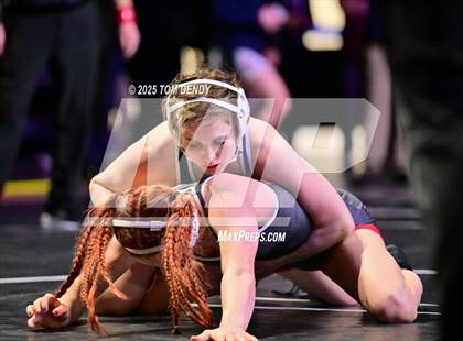Thumbnail 1 in UIL Wrestling 6A Finals (100lb - 132lb) photogallery.