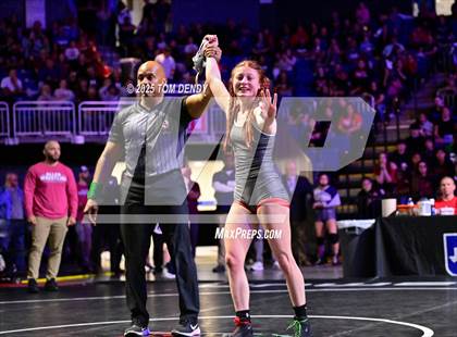 Thumbnail 1 in UIL Wrestling 6A Finals (100lb - 132lb) photogallery.
