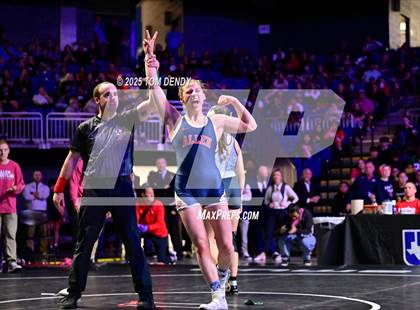 Thumbnail 1 in UIL Wrestling 6A Finals (100lb - 132lb) photogallery.