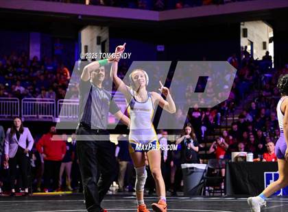 Thumbnail 1 in UIL Wrestling 6A Finals (100lb - 132lb) photogallery.