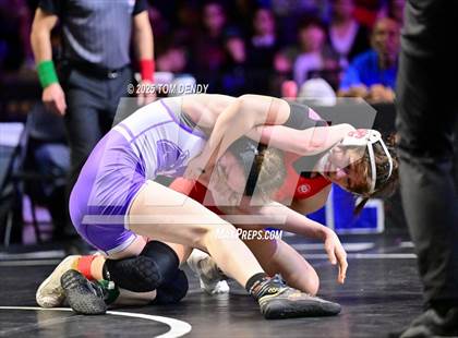 Thumbnail 3 in UIL Wrestling 6A Finals (100lb - 132lb) photogallery.