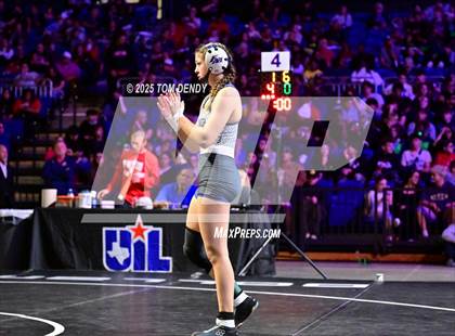 Thumbnail 2 in UIL Wrestling 6A Finals (100lb - 132lb) photogallery.