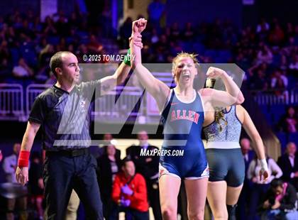 Thumbnail 3 in UIL Wrestling 6A Finals (100lb - 132lb) photogallery.