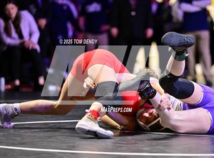 Thumbnail 2 in UIL Wrestling 6A Finals (100lb - 132lb) photogallery.