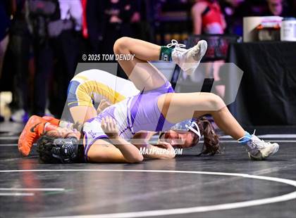 Thumbnail 3 in UIL Wrestling 6A Finals (100lb - 132lb) photogallery.
