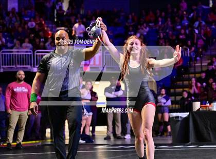 Thumbnail 3 in UIL Wrestling 6A Finals (100lb - 132lb) photogallery.