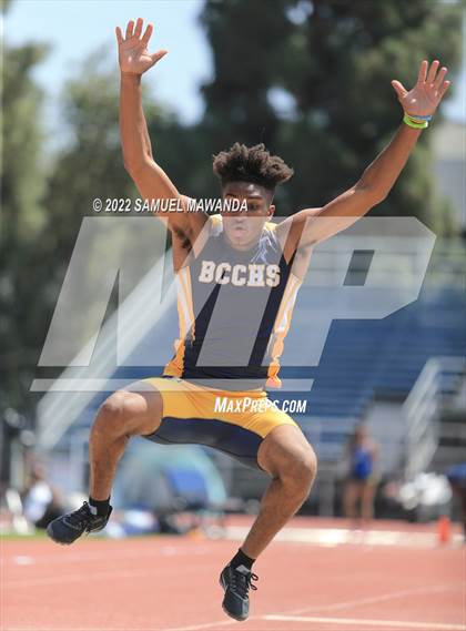 Thumbnail 2 in CIF LACS track and field Boys Finals photogallery.