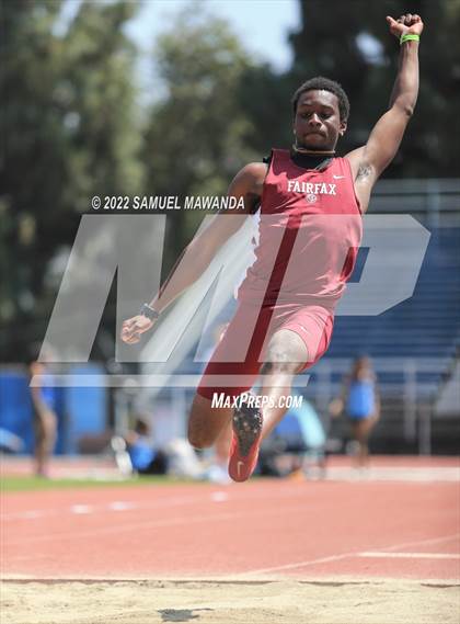 Thumbnail 1 in CIF LACS track and field Boys Finals photogallery.