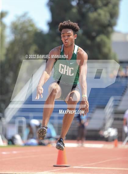 Thumbnail 2 in CIF LACS track and field Boys Finals photogallery.