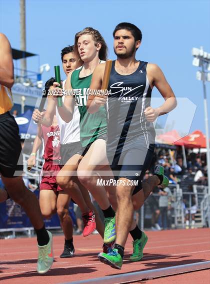 Thumbnail 1 in CIF LACS track and field Boys Finals photogallery.