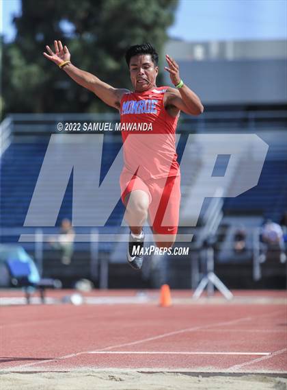 Thumbnail 2 in CIF LACS track and field Boys Finals photogallery.
