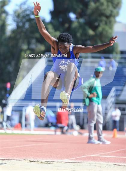 Thumbnail 3 in CIF LACS track and field Boys Finals photogallery.