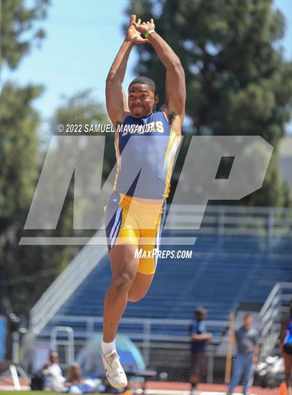 Thumbnail 1 in CIF LACS track and field Boys Finals photogallery.