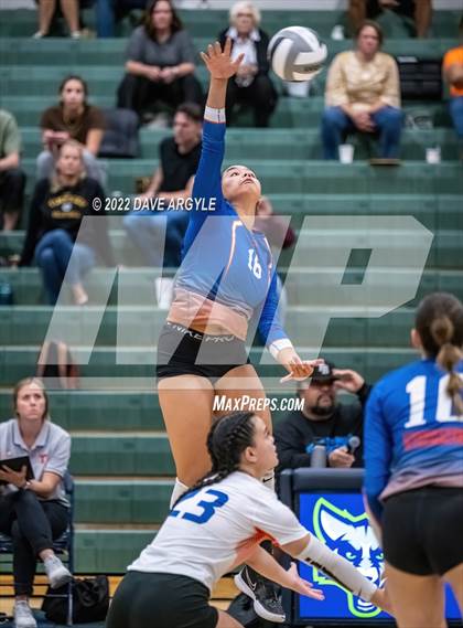 Thumbnail 2 in Timpview @ Timpanogos photogallery.