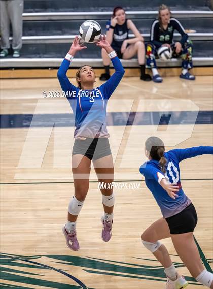 Thumbnail 2 in Timpview @ Timpanogos photogallery.