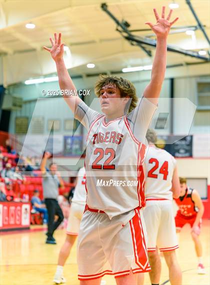 Thumbnail 2 in Flippin @ Lead Hill photogallery.