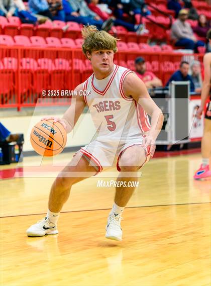 Thumbnail 1 in Flippin @ Lead Hill photogallery.